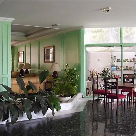 Elegance Miramar Otel 3*