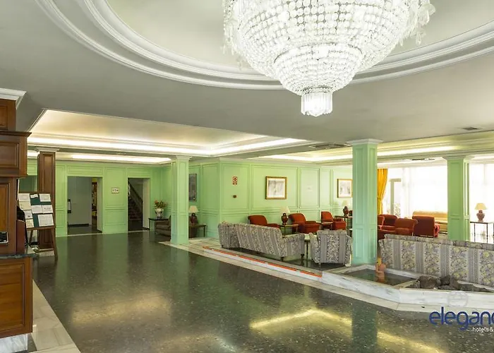 Hotel Elegance Miramar 3*