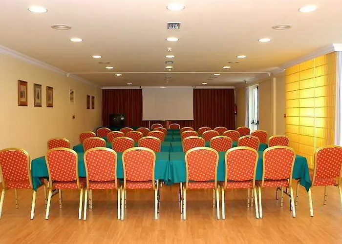 Hotel Elegance Miramar 3*