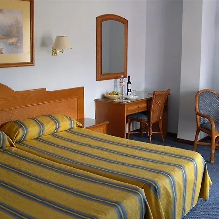 Elegance Miramar Ξενοδοχείο 3*