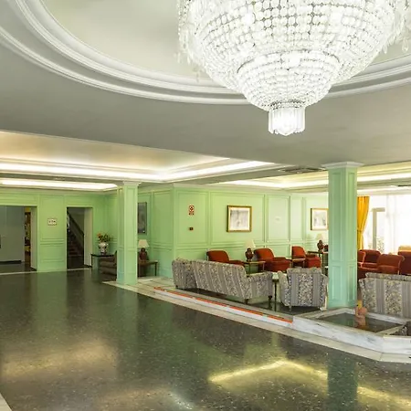 Ξενοδοχείο Elegance Miramar 3*