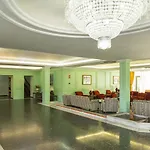 Отель Elegance Miramar 3*